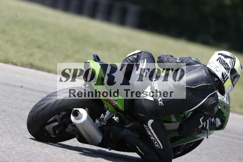 /44 09.08.2025 Plüss Moto Sport ADR/Freies Fahren/147